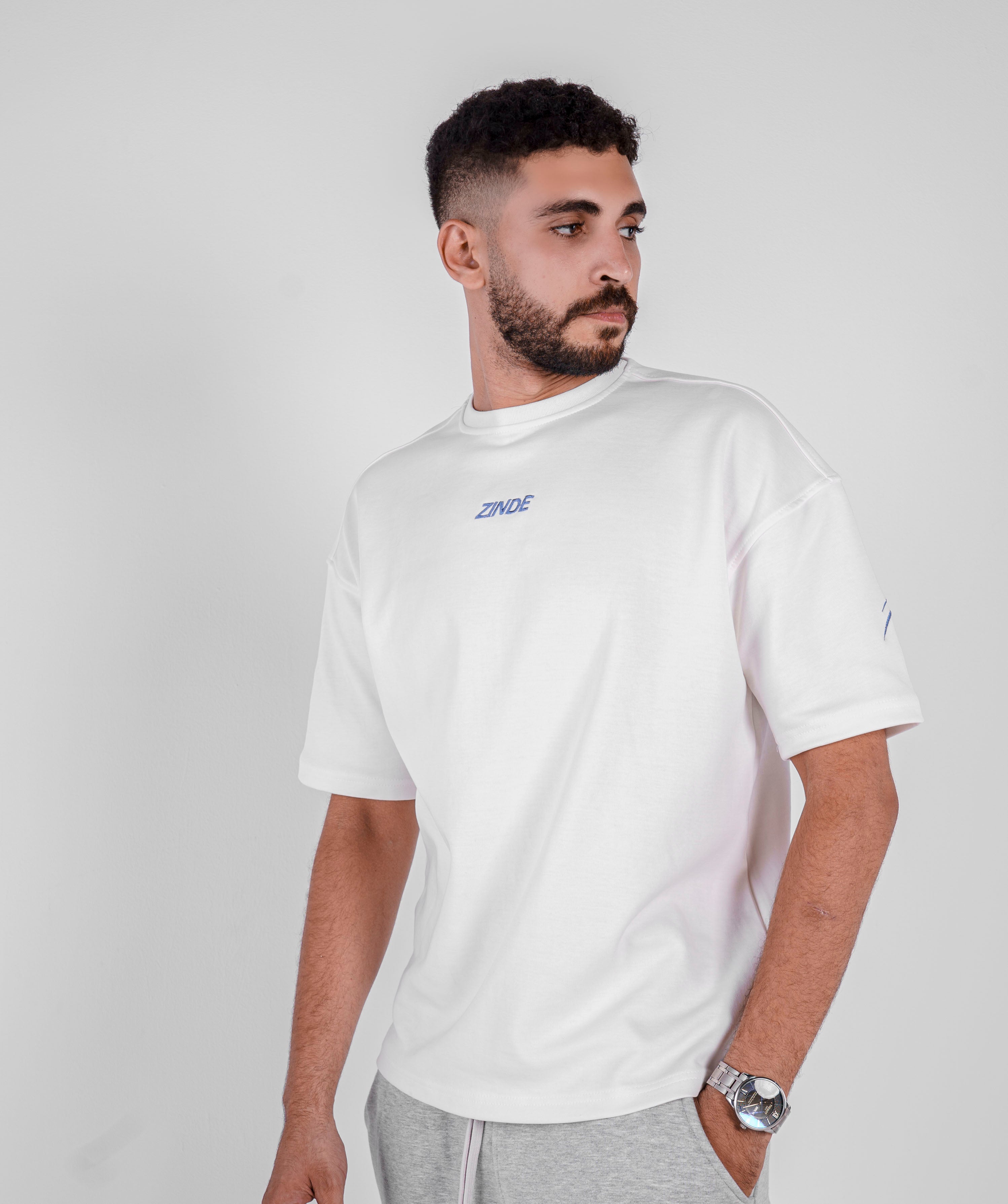 WHITE OVERSIZED TEE
