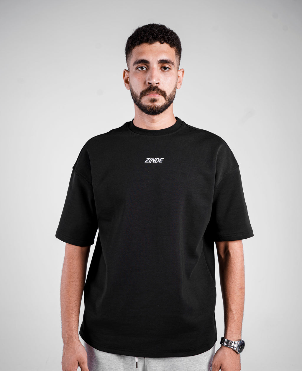 BLACK OVERSIZED TEE