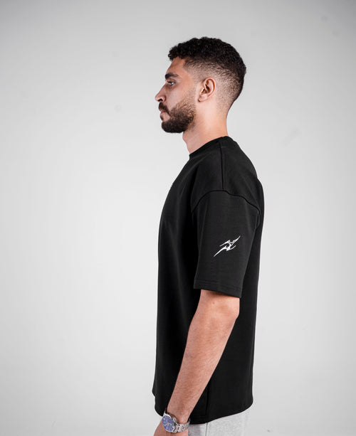BLACK OVERSIZED TEE